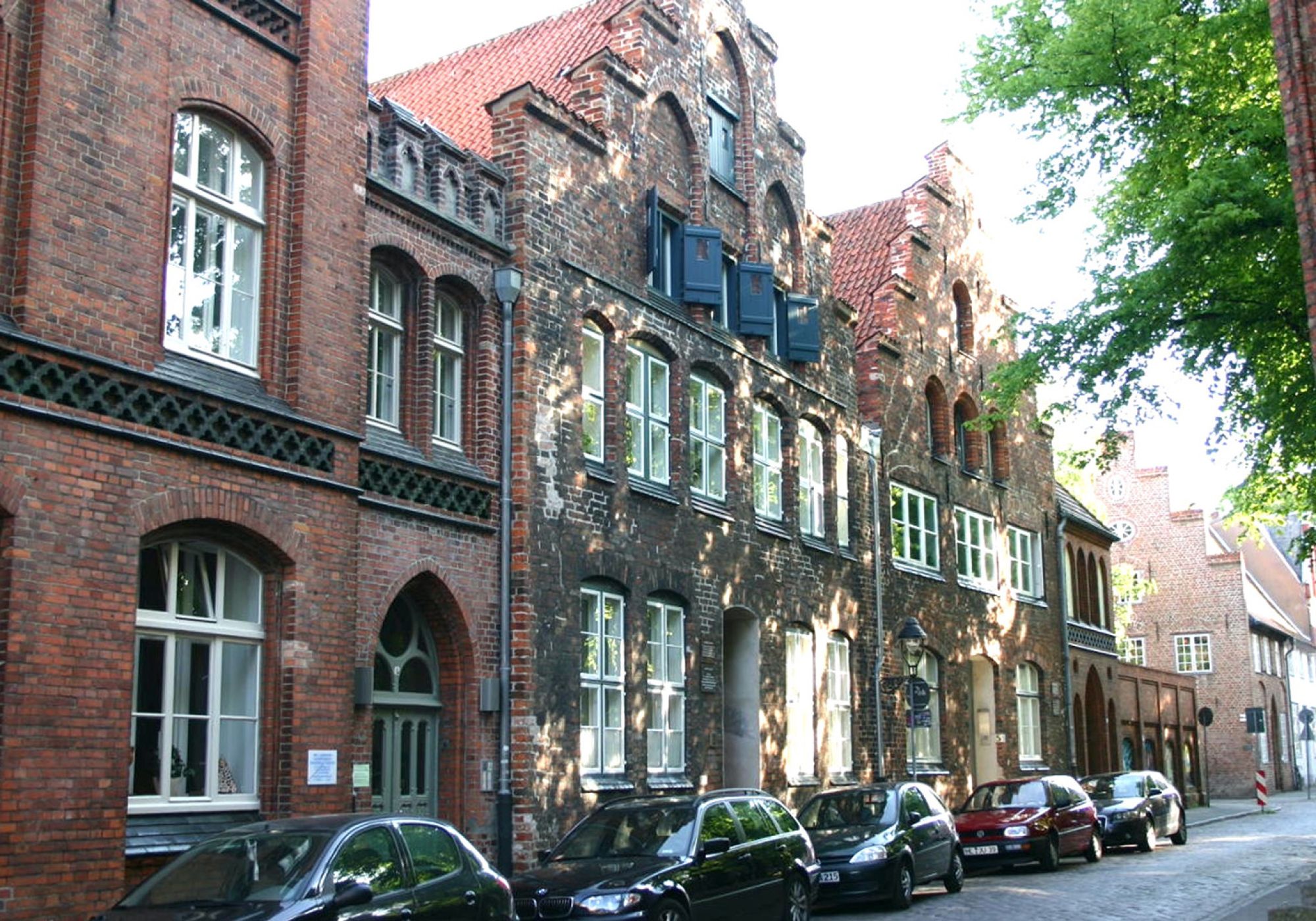Mehrfamilienhaus